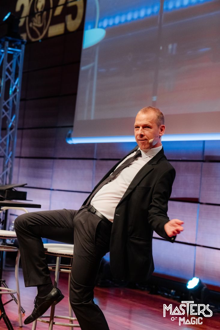 Helge Thun - Masters of Magic