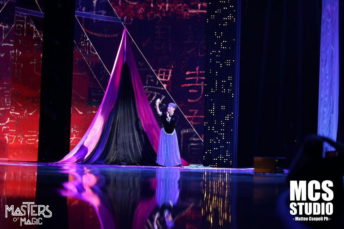 Juliana Chen - Masters of Magic