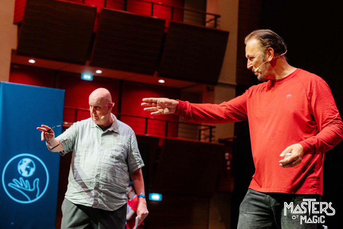 Steve Valentine - Masters of Magic