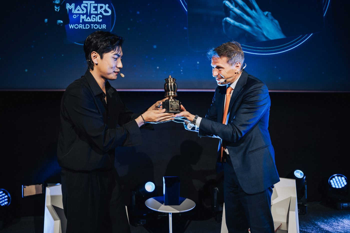 Yu Hojin a Masters of Magic
