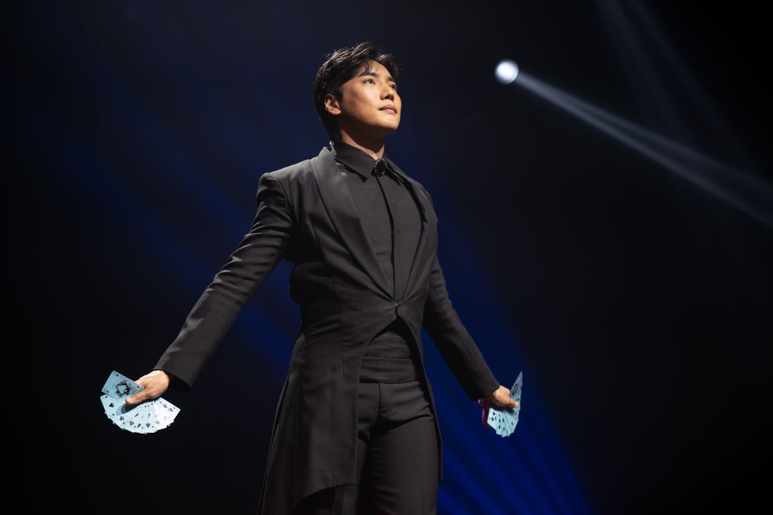 Yu Hojin a Masters of Magic